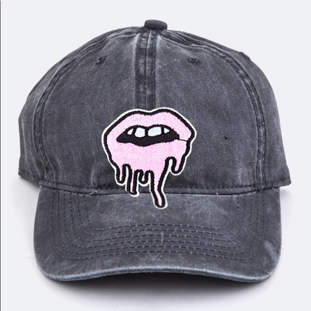 Lippy drip hat